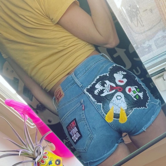 KISS band hand painted Levi’s shorts 25